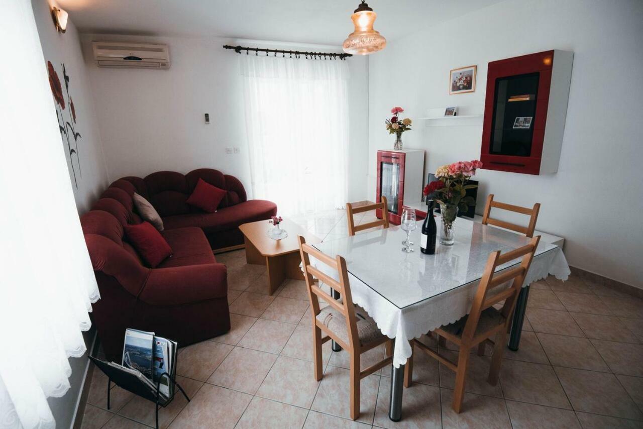 וודיצה Apartmani Tamaris מראה חיצוני תמונה