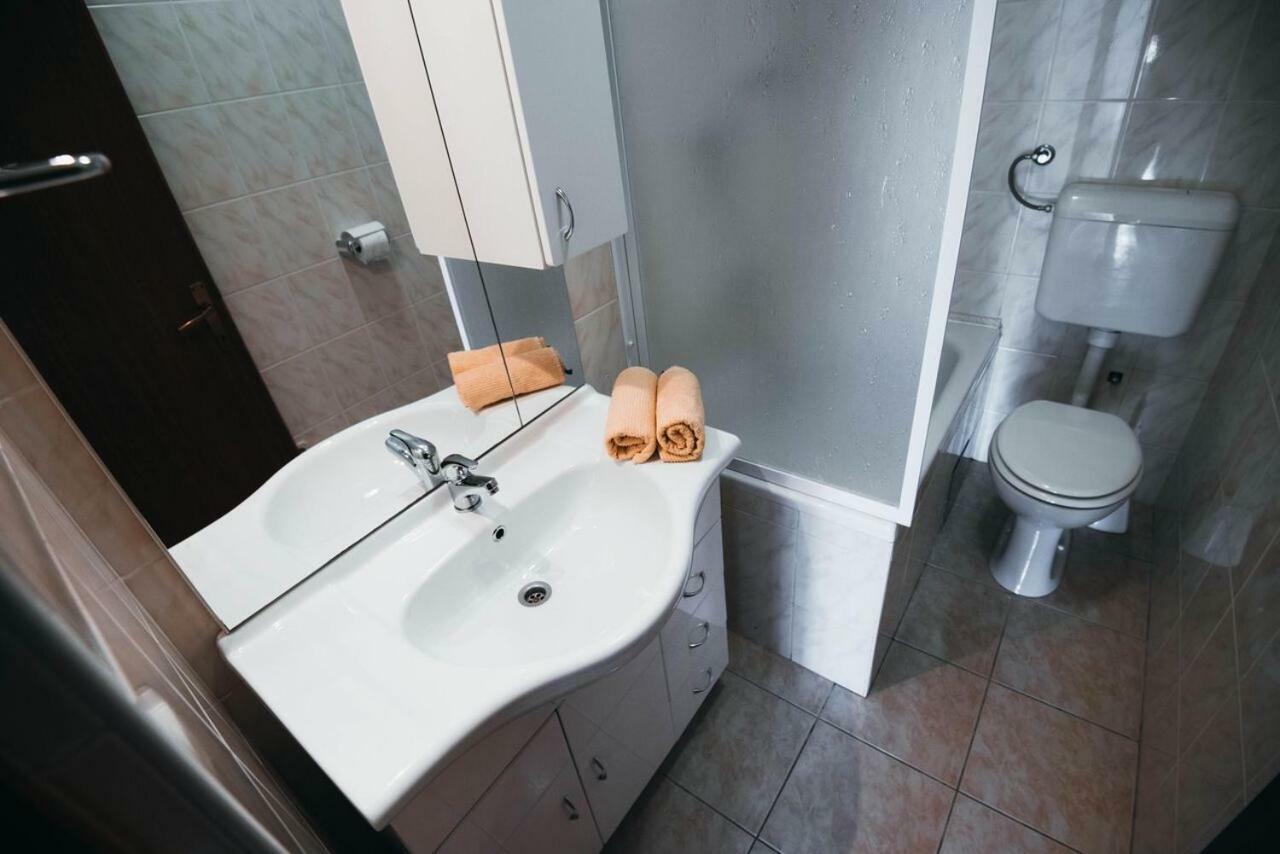 וודיצה Apartmani Tamaris מראה חיצוני תמונה