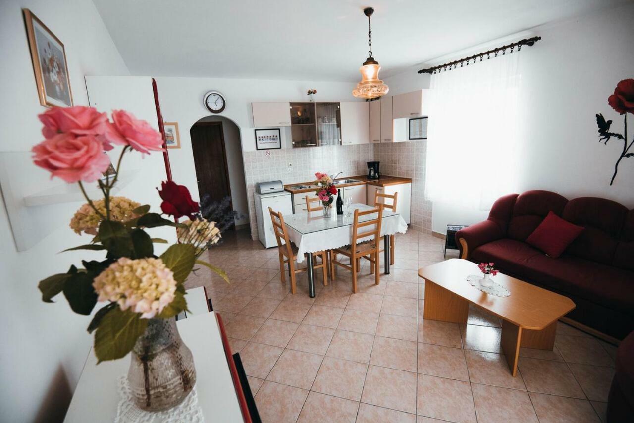 וודיצה Apartmani Tamaris מראה חיצוני תמונה
