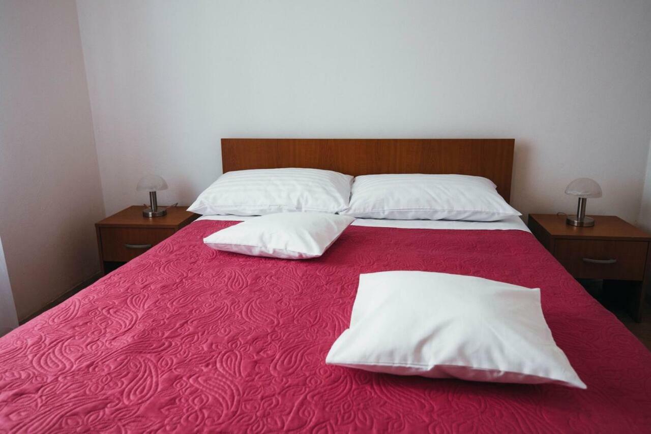 וודיצה Apartmani Tamaris מראה חיצוני תמונה