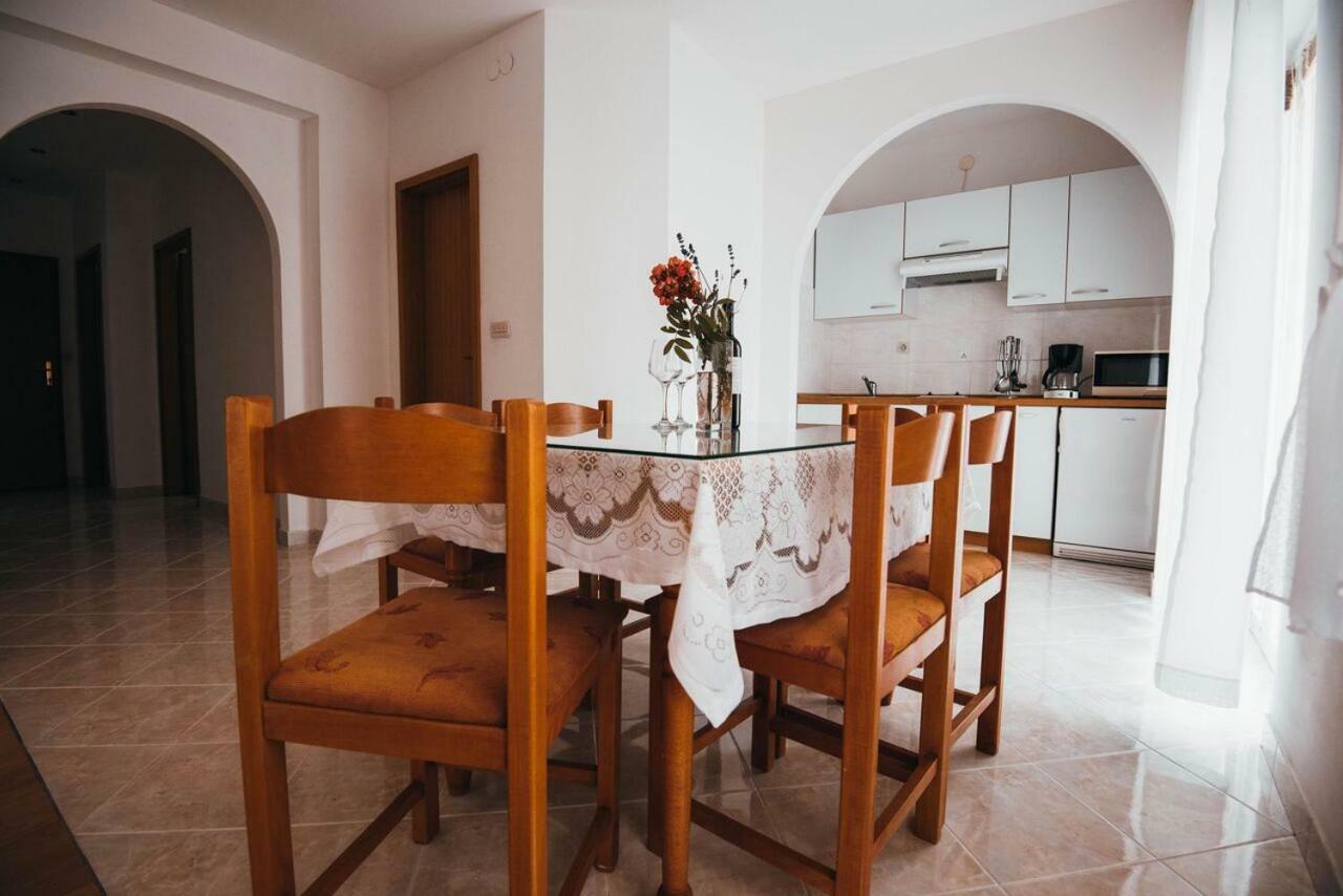 וודיצה Apartmani Tamaris מראה חיצוני תמונה