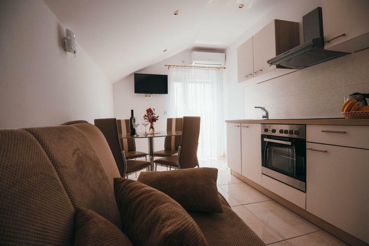 וודיצה Apartmani Tamaris מראה חיצוני תמונה